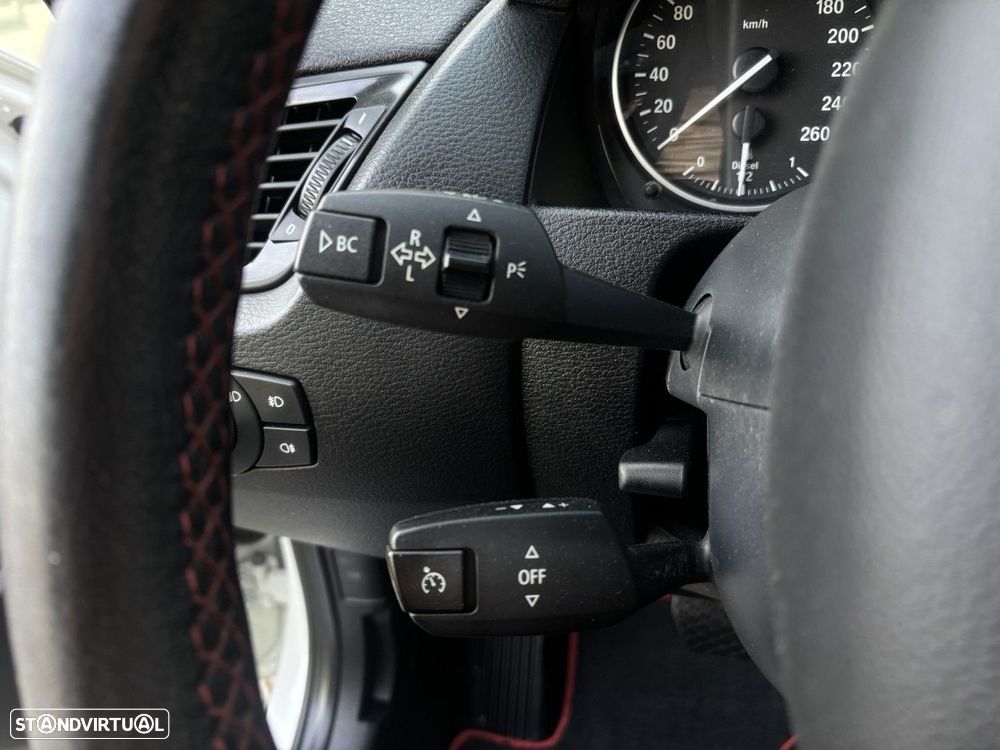 BMW X1 18 d xDrive Auto Line Sport - 12