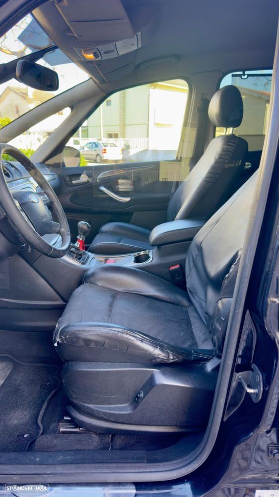 Ford S-Max 2.0 TDCi Titanium 7L - 8