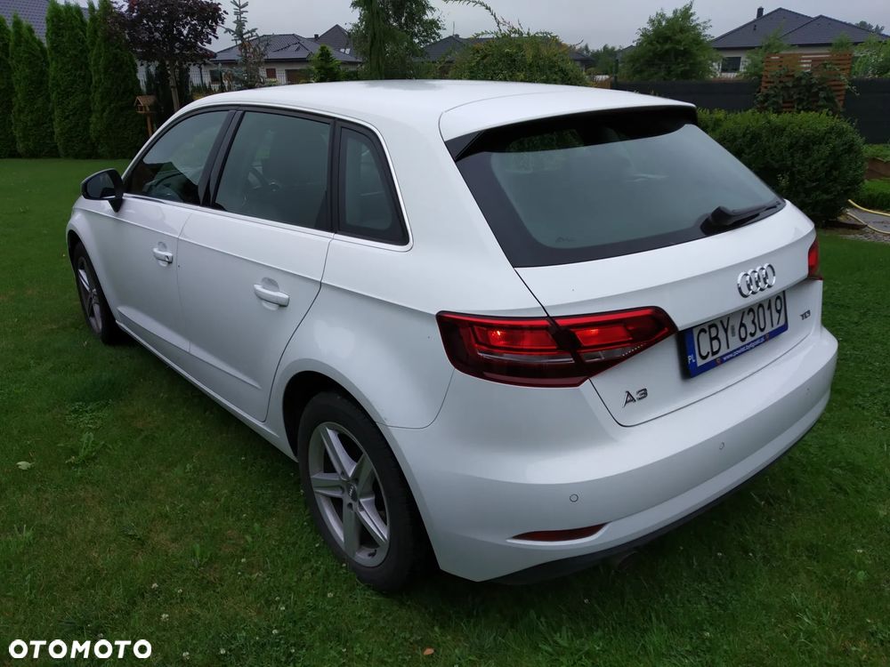 Audi A3 Sportback 1.6 TDI - 4