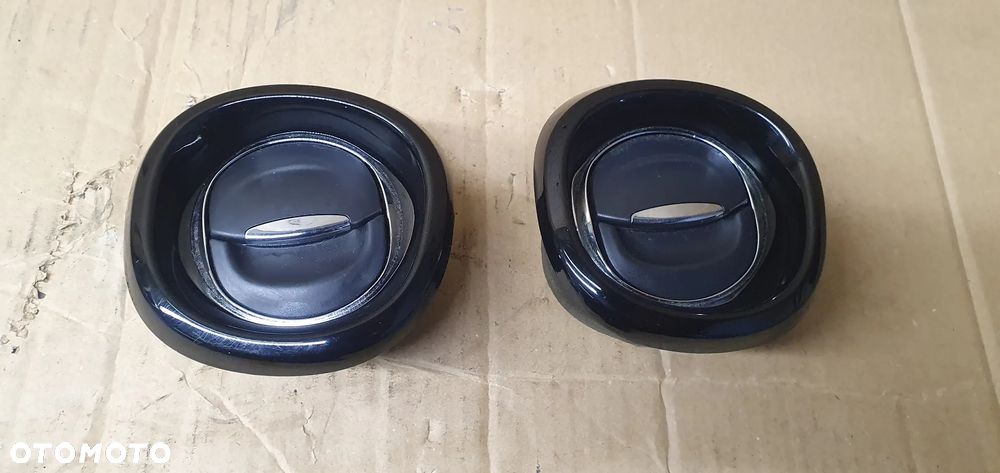 Kratka nawiewu powietrza prawa lewa Opel Vivaro B Trafic III 687606325R - 3