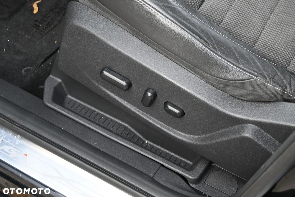 Ford Kuga 2.0 TDCi 4x4 Individual - 37