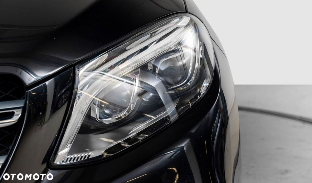 Mercedes-Benz GLE 350 d 4-Matic - 4