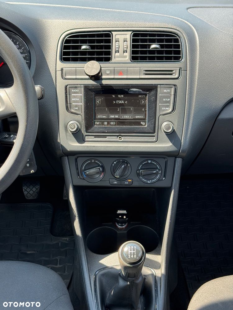 Volkswagen Polo 1.0 Trendline Perfectline - 29