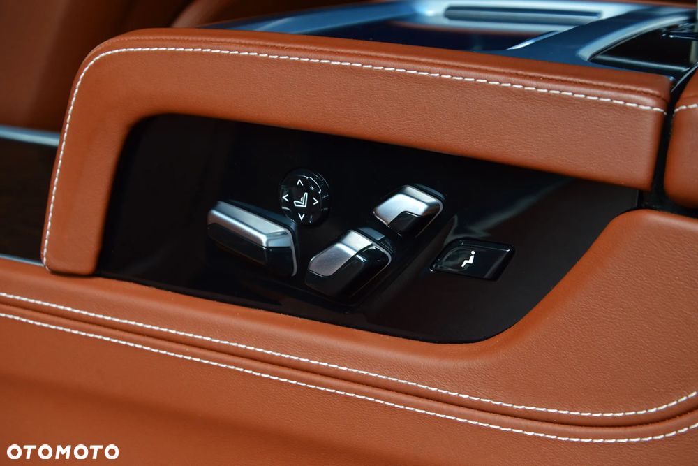 BMW Seria 7 M760Li xDrive V12 Excellence - 20