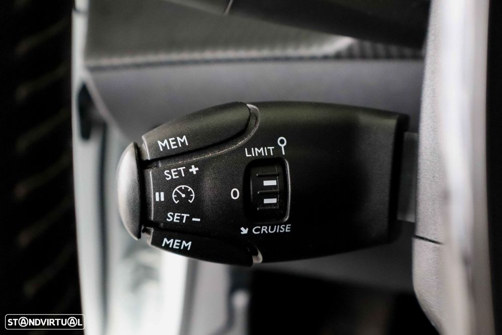 Peugeot e-208 50 kWh Active - 18