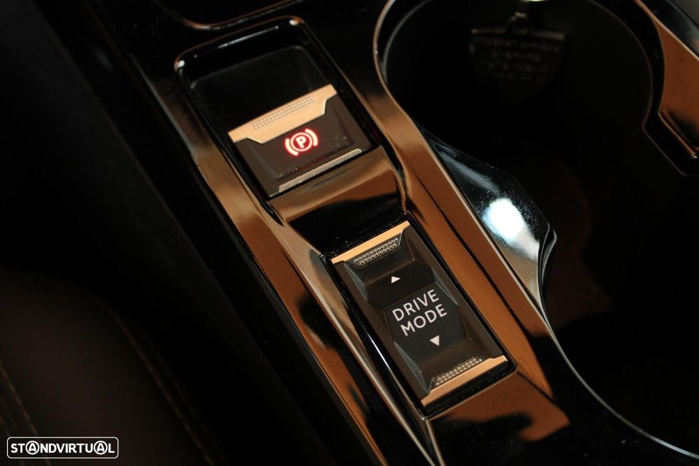 Peugeot e-208 GT+ - 35