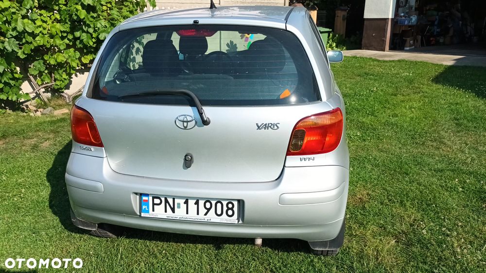 Toyota Yaris 1.0 Base - 6