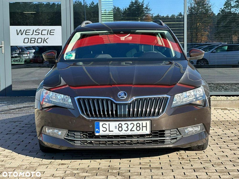 Skoda Superb 2.0 TDI DSG Ambition - 5