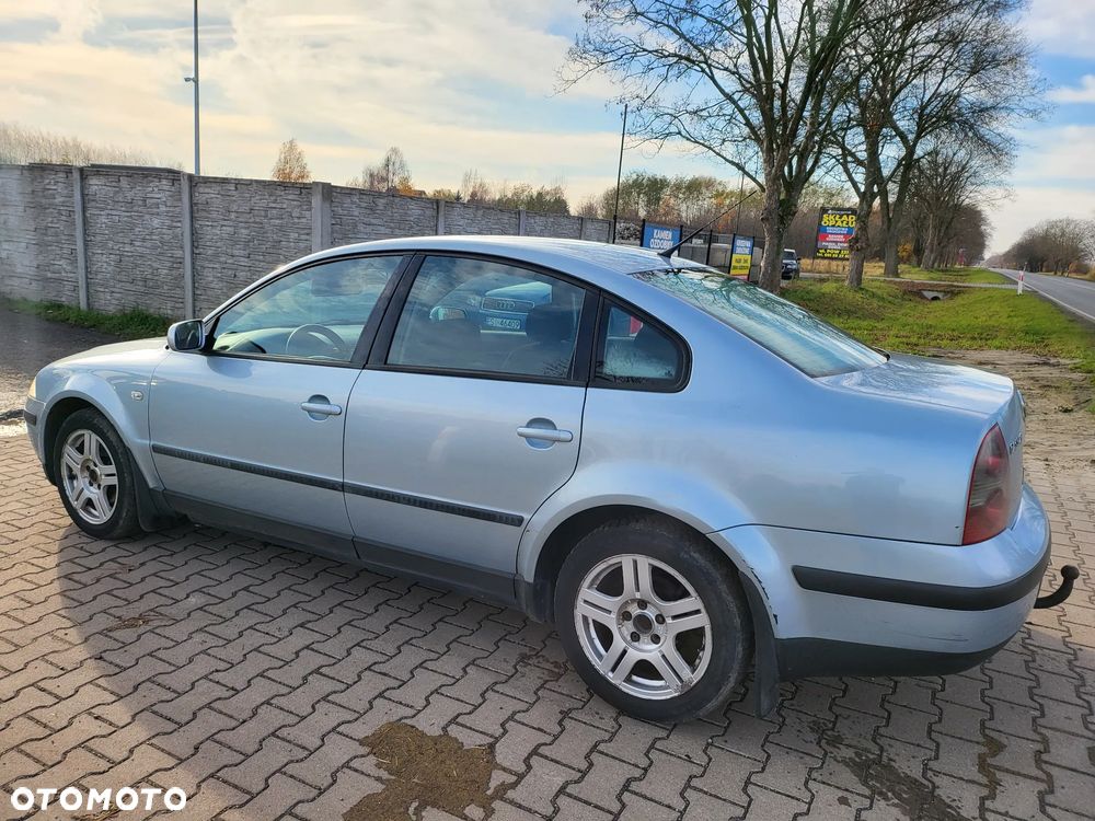 Volkswagen Passat 2.0 Comfortline - 13