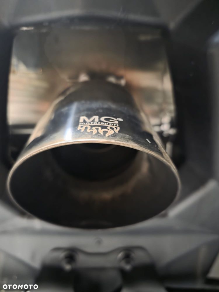 Can-Am Maverick - 10