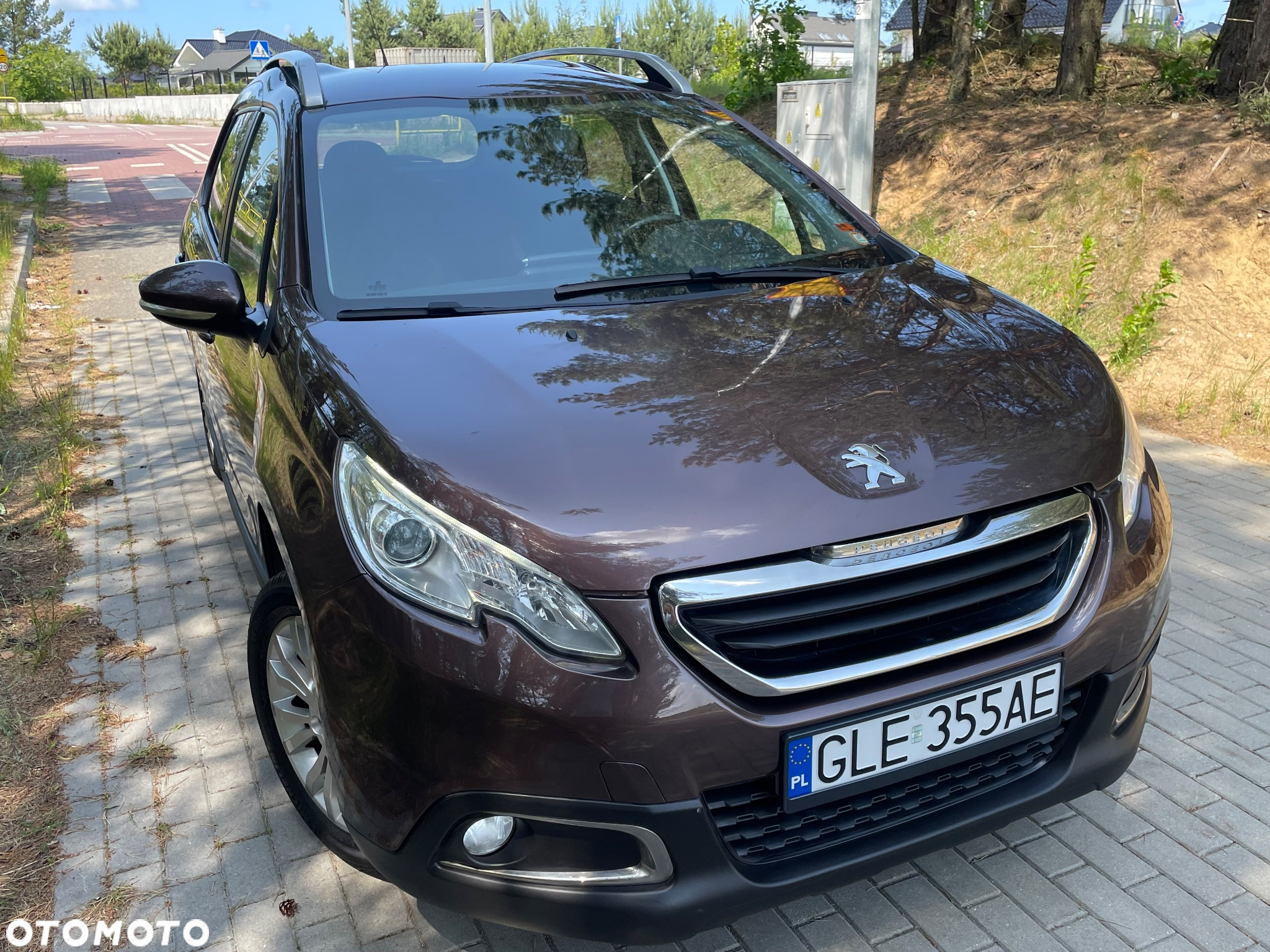 Peugeot 2008 1.6 e-HDi Allure S&S - 12