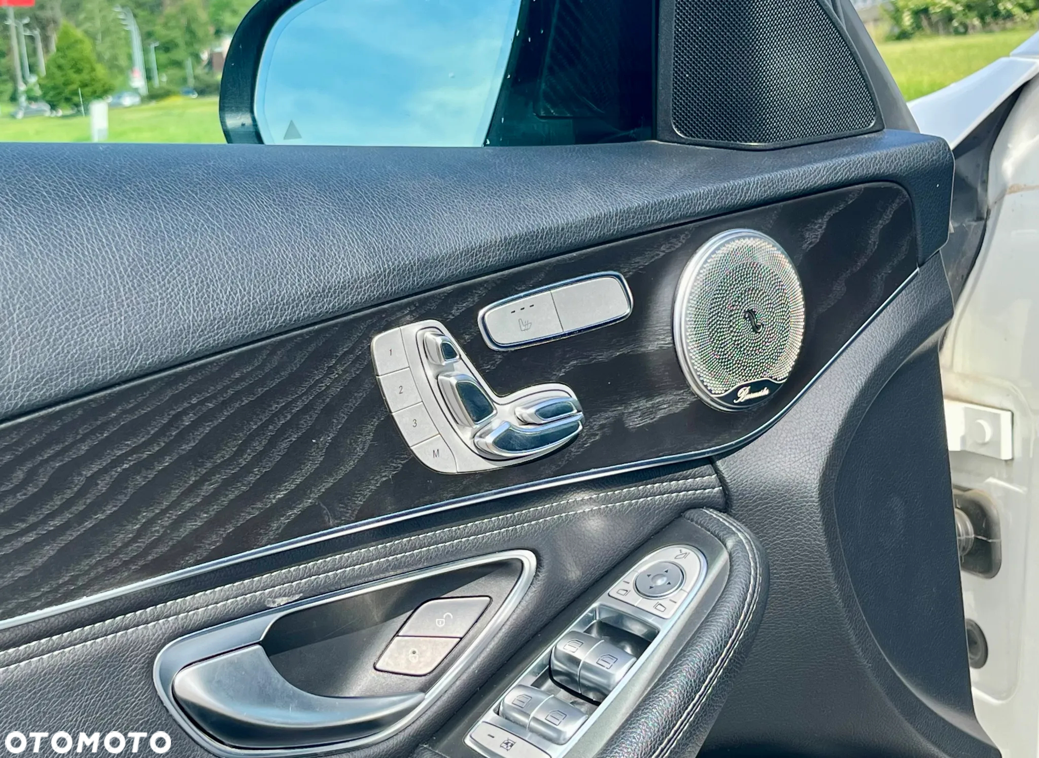 Mercedes-Benz Klasa C 300 7G-TRONIC - 24