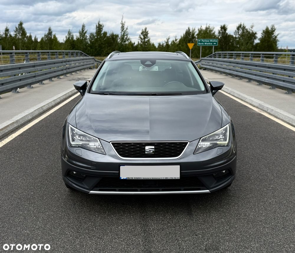 Seat Leon 2.0 TDI Xcellence S&S DSG - 11