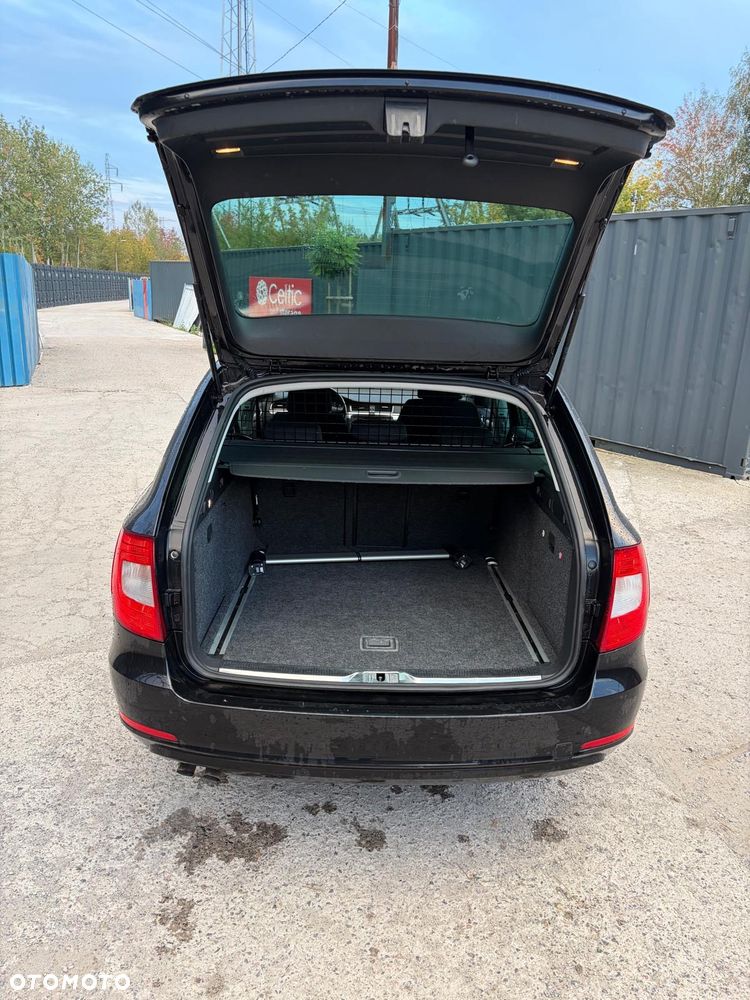 Skoda Superb 1.4 TSI Elegance - 25