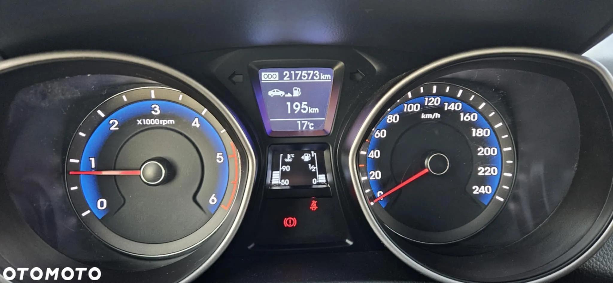 Hyundai i30 1.6 CRDi BlueDrive Go - 27
