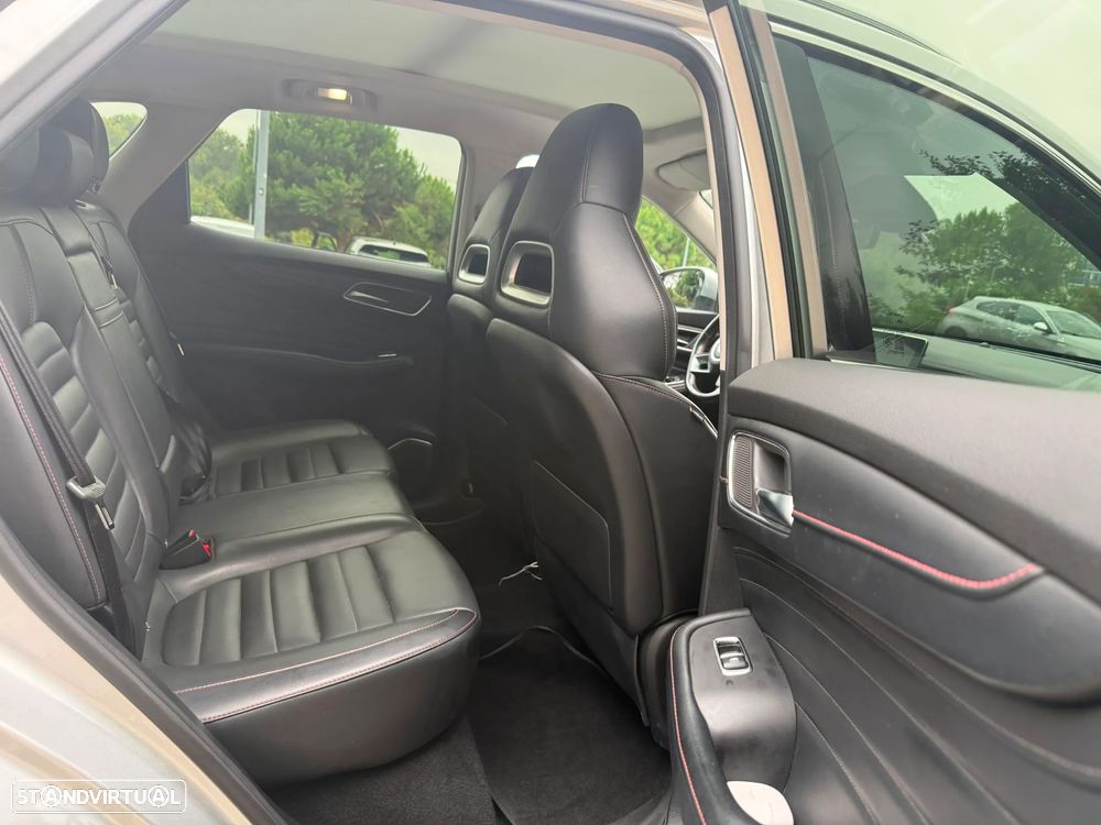 MG EHS 1.5 T-GDI Plug-in Hybrid Luxury - 10