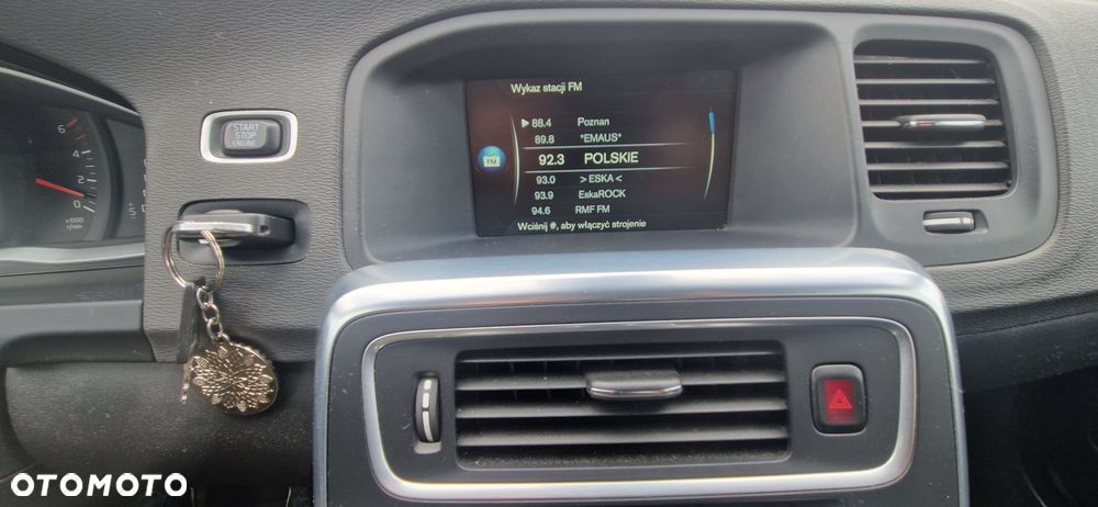 Volvo V60 D4 Drive-E Momentum - 27