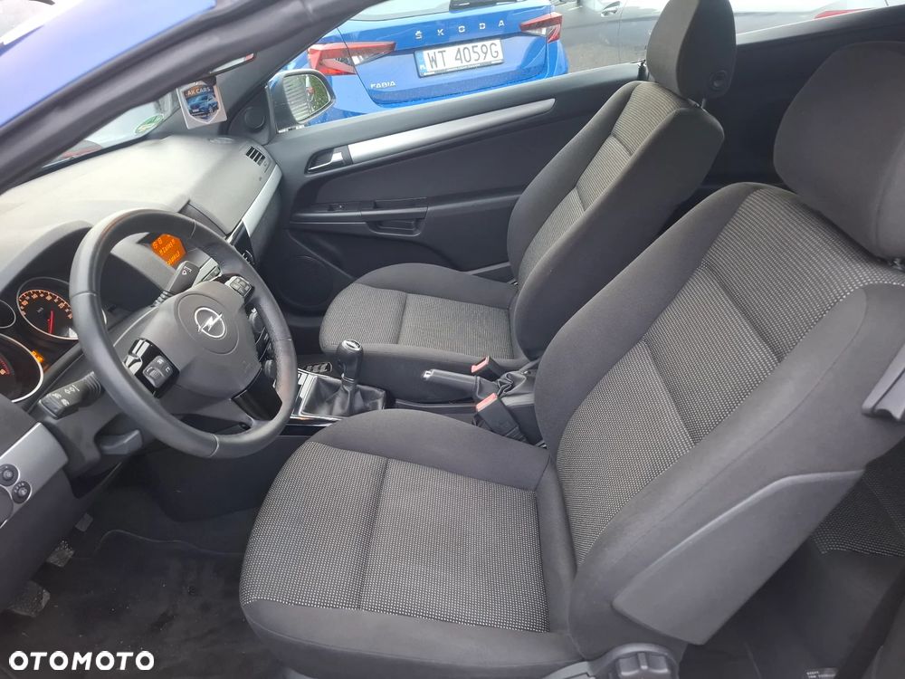 Opel Astra 1.8 Edition 111 Jahre - 17