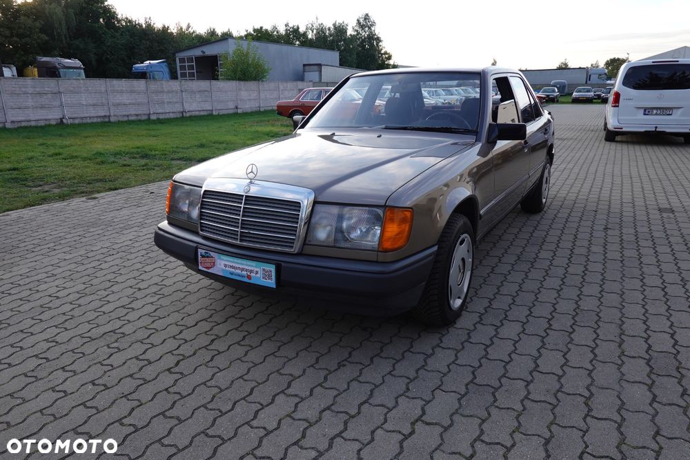 Mercedes-Benz W124 (1984-1993) - 2