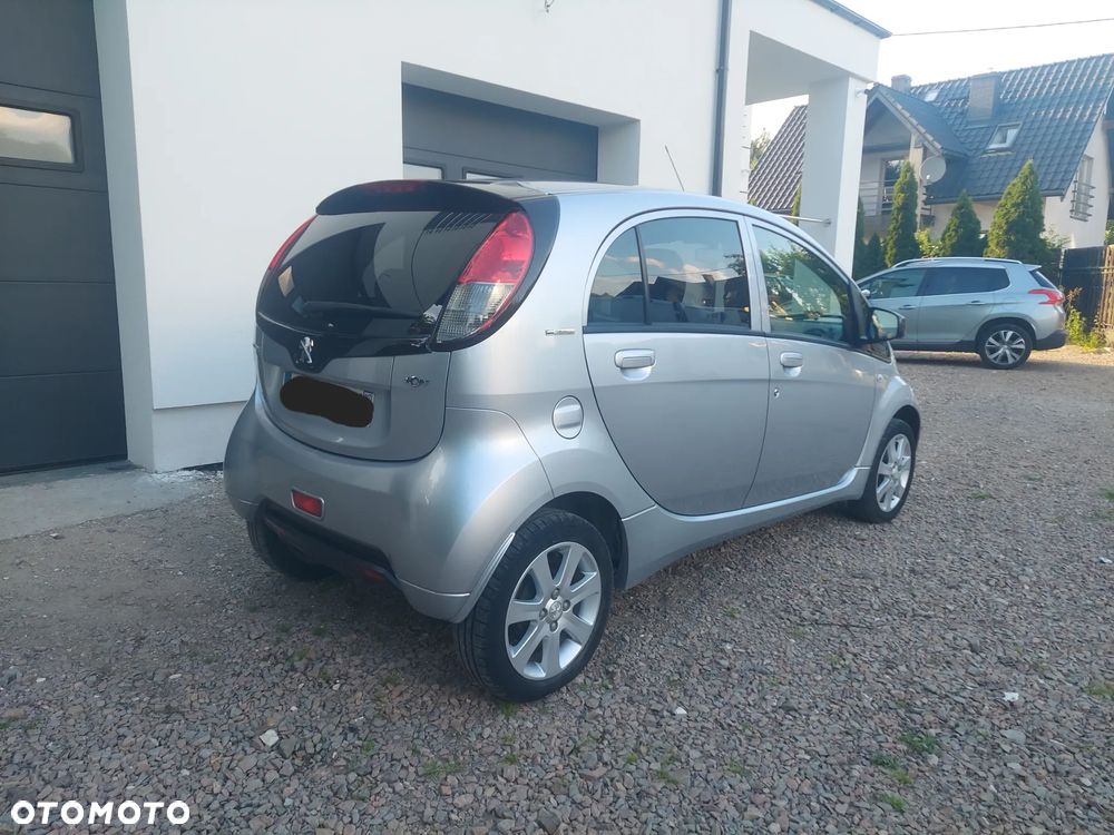Peugeot iOn Standard - 2