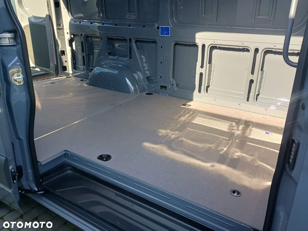 Mercedes-Benz Sprinter 317 Furgon średni - 12