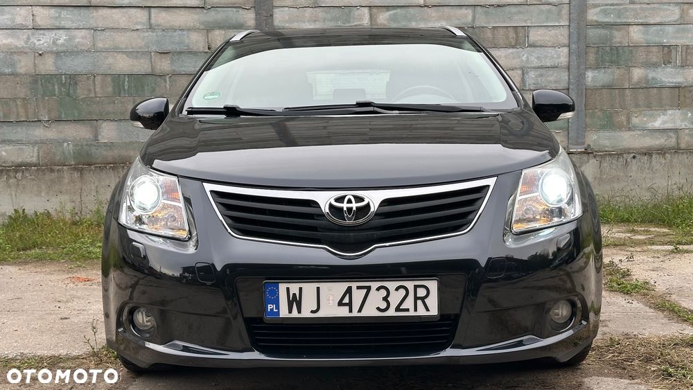 Toyota Avensis 1.8 Sol - 10