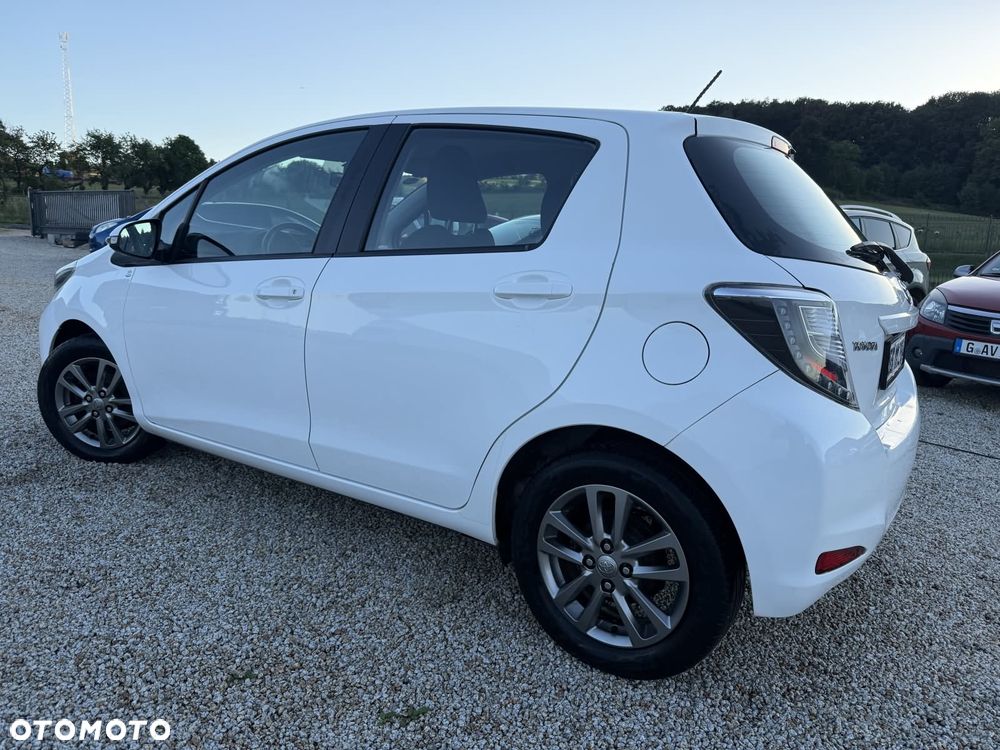 Toyota Yaris 1.33 VVT-i Edition 2014 - 8