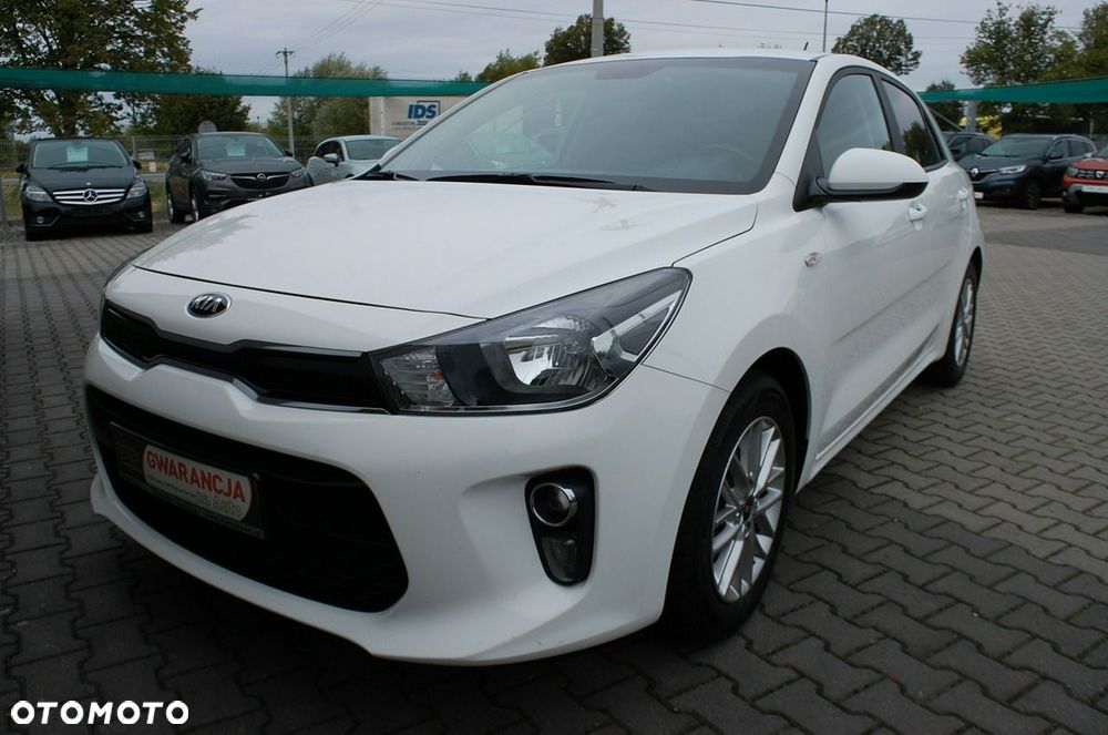 Kia Rio - 23