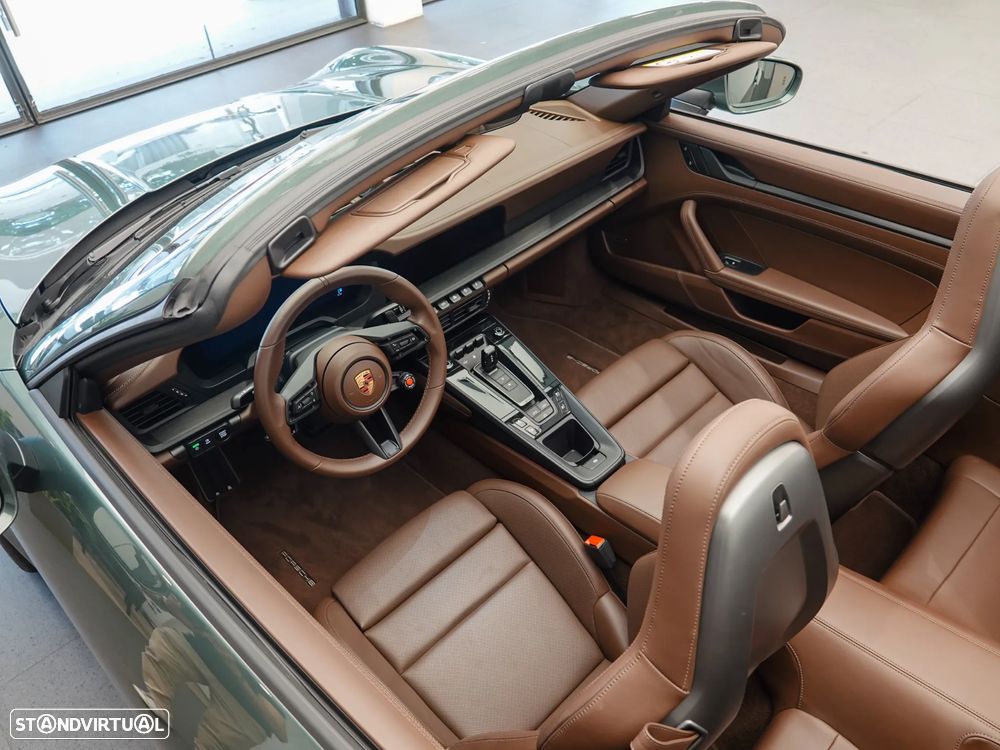 Porsche 911 (992) Carrera GTS - 11