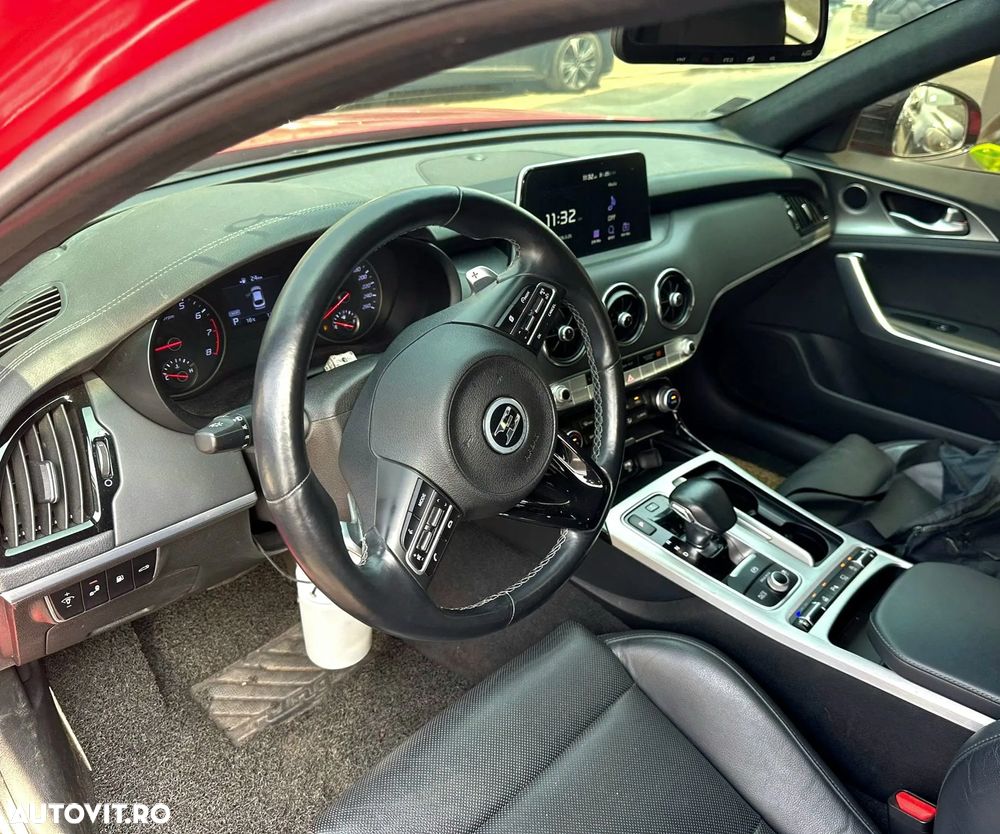 Kia Stinger 2.0 T-GDI GT Line - 9