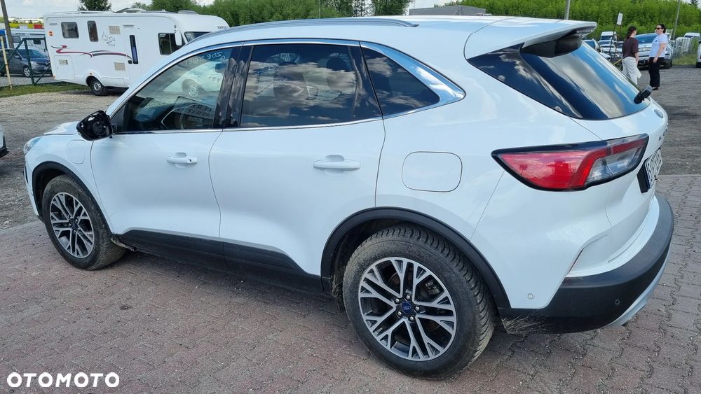 Ford Kuga - 1