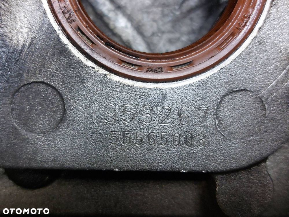 POMPA OLEJU OPEL ASTRA J 1.6 T 55565003 - 4