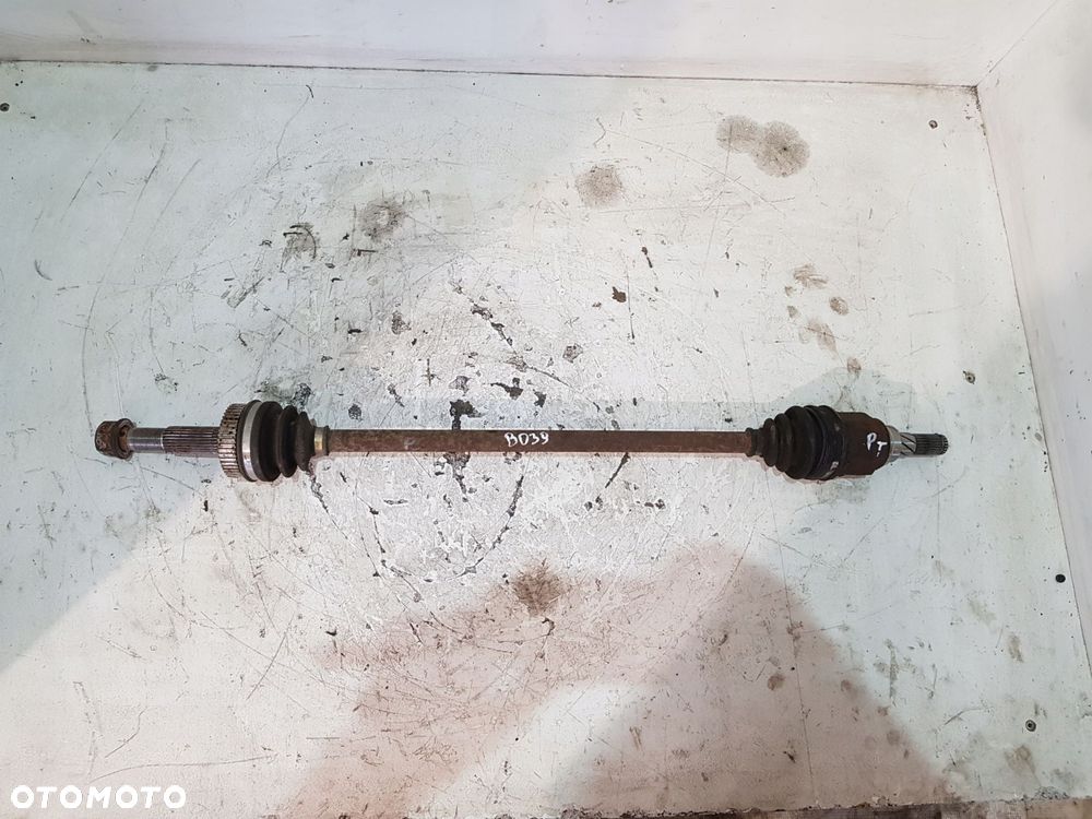 półoś prawa prawy tył nissan qashqai j10 +2 2.0 dci 4x4 m9r eur 09r - 1