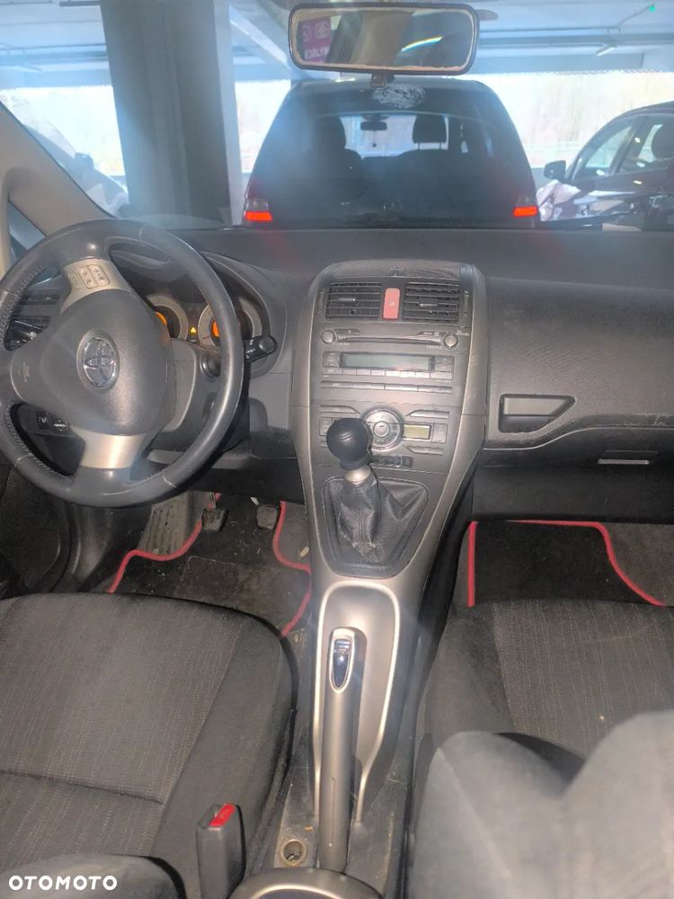 Toyota Auris 2.0 D-4D Sol - 13