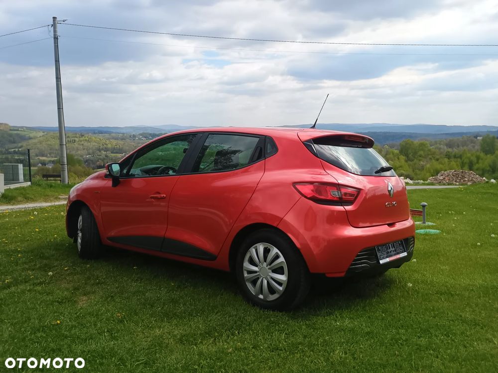 Renault Clio 1.2 16V 75 LIMITED - 7