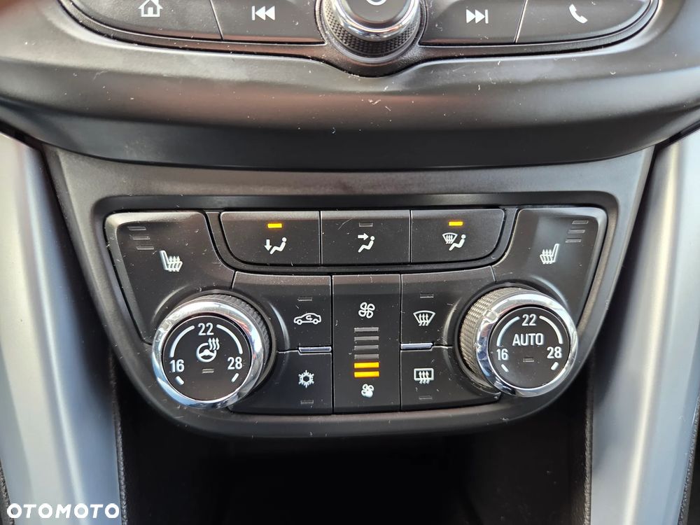 Opel Zafira 1.4 Turbo Business Edition - 23