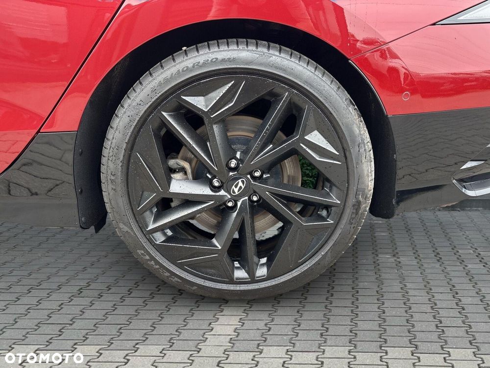 Hyundai IONIQ 6 77kWh Black Edition - 26