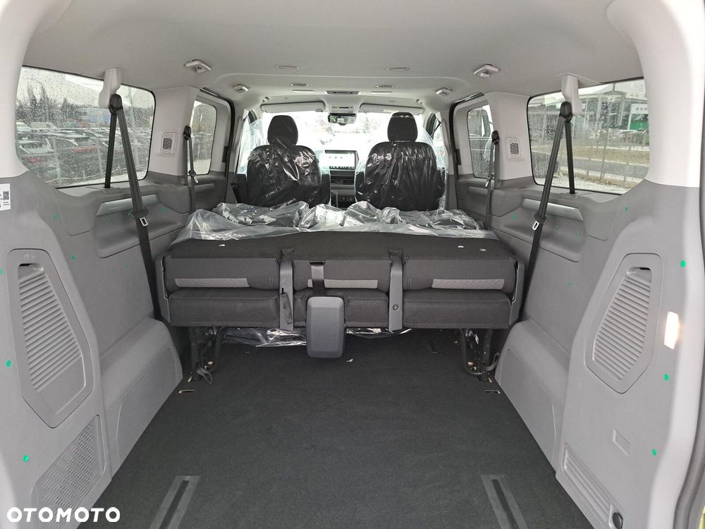 Volkswagen Nowa Caravelle - 28