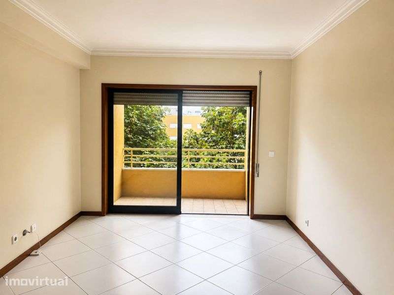 Arrendo apartamento T1+1 em Lamaçaes - Grande imagem: 2/6