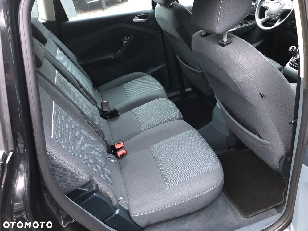 Ford C-MAX - 16