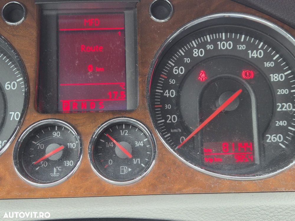 Volkswagen Passat 3.2 FSI V6 4Motion Sportline - 4