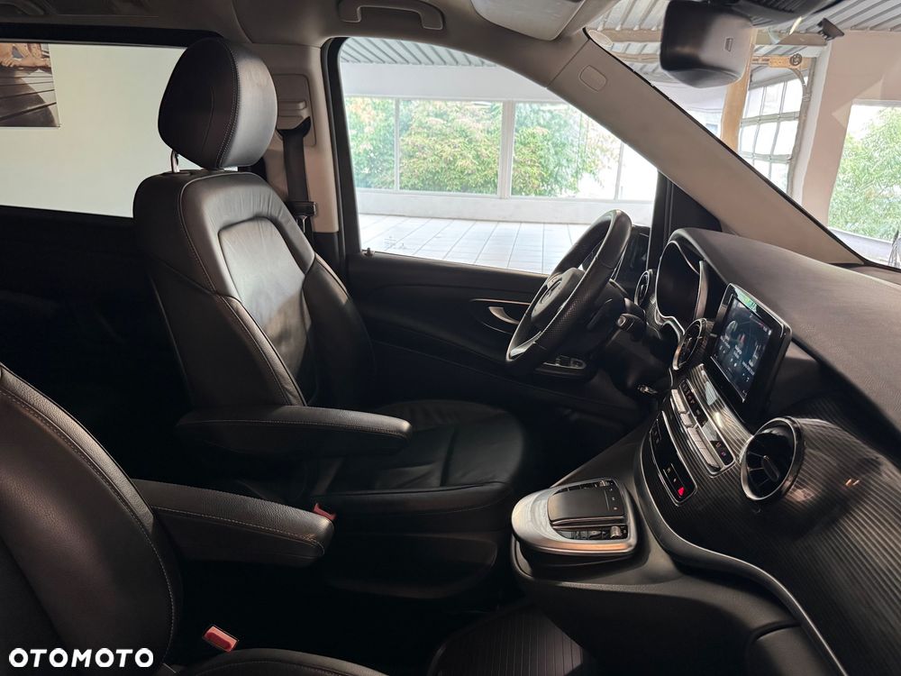 Mercedes-Benz Klasa V 250 d kompakt 9G-TRONIC - 22