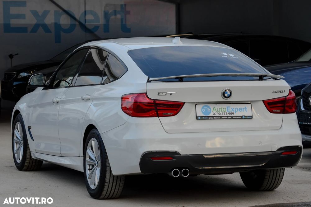 BMW Seria 3 320i Aut. Edition M Sport Shadow - 18