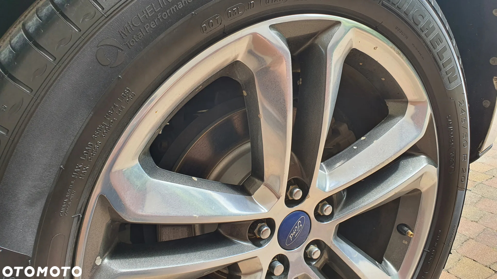 Ford Edge - 17