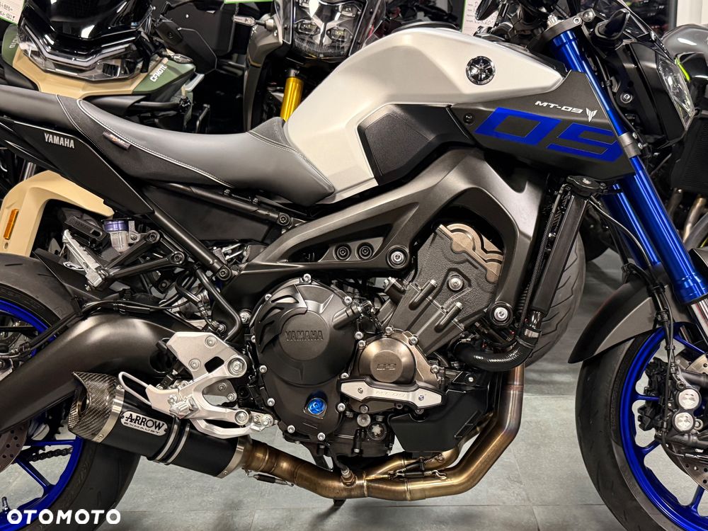 Yamaha MT - 8