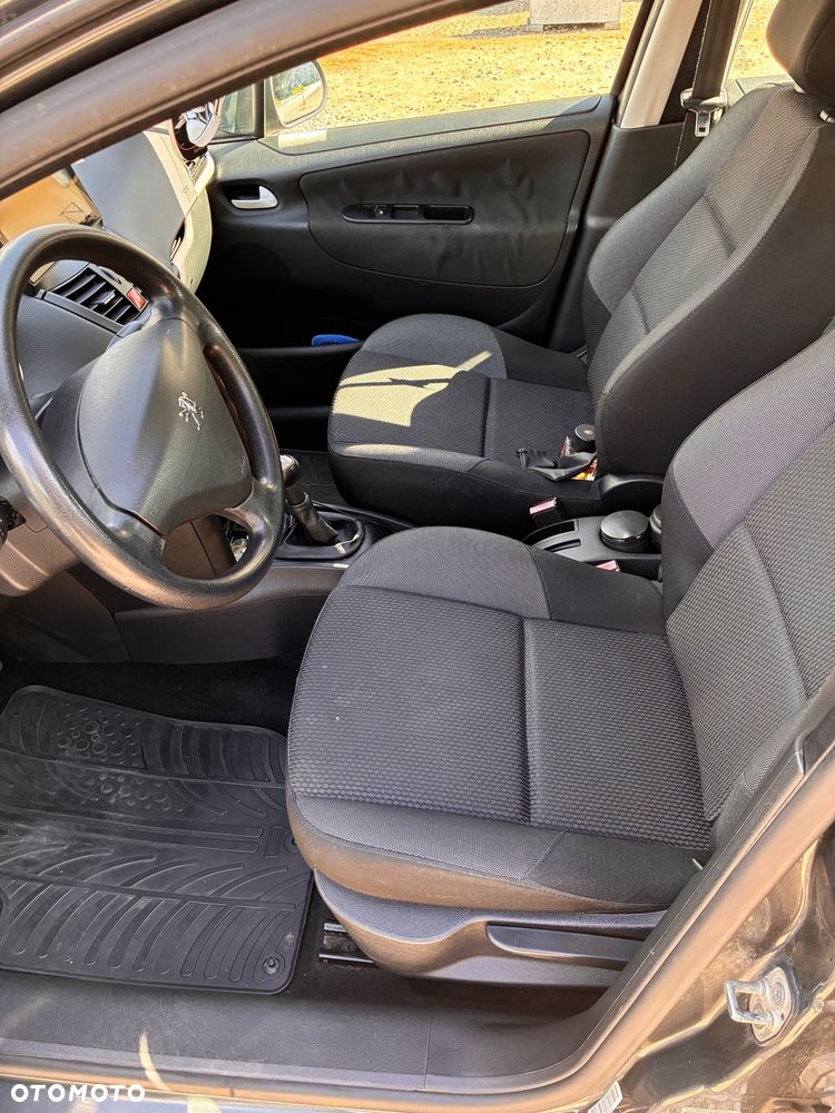 Peugeot 207 1.4 Access - 11