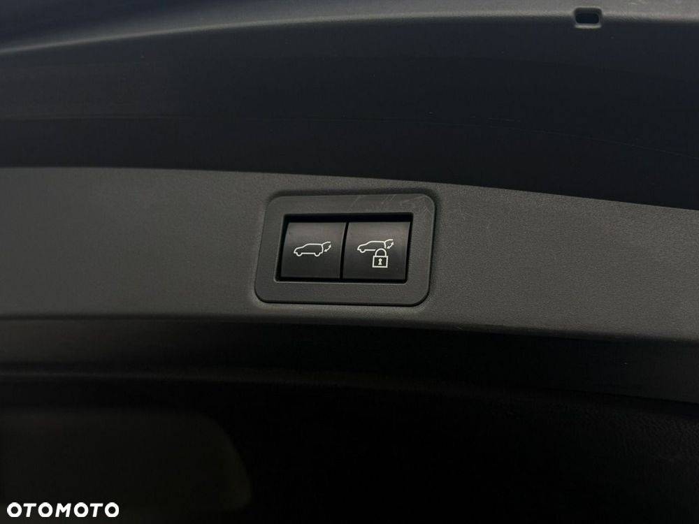 Toyota Corolla 1.8 Hybrid GR Sport - 38