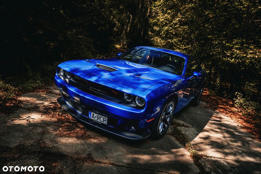 Dodge Challenger - 18