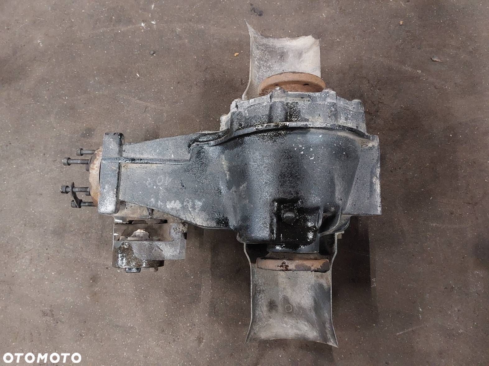 DYFERENCJAŁ DYFER VOLKSWAGEN PASSAT B5 2.8 V6 CUC - 1