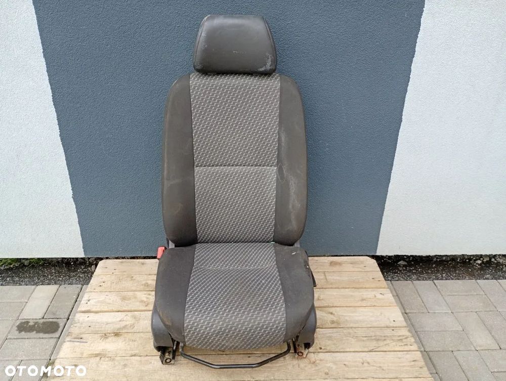 fotel przedni lewy kierowcy zapinka vw crafter sprinter w906 2006-2017 - 1